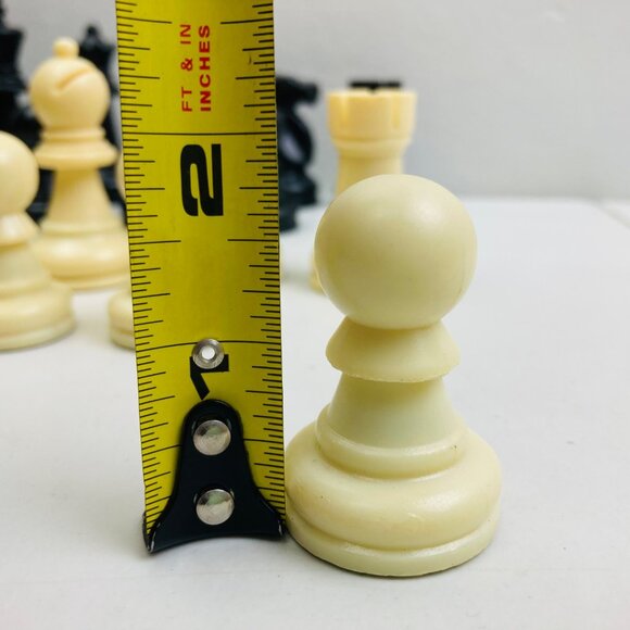 Vintage Staunton Style Chess Set Pieces 30 Piece Weighted Durable Replacement - Picture 7 of 7